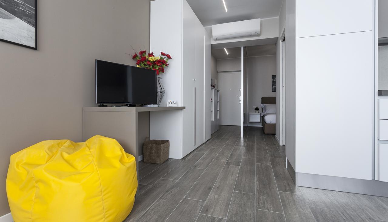 Italianway-Cadorna 10A Flat Apartment Milan Luaran gambar